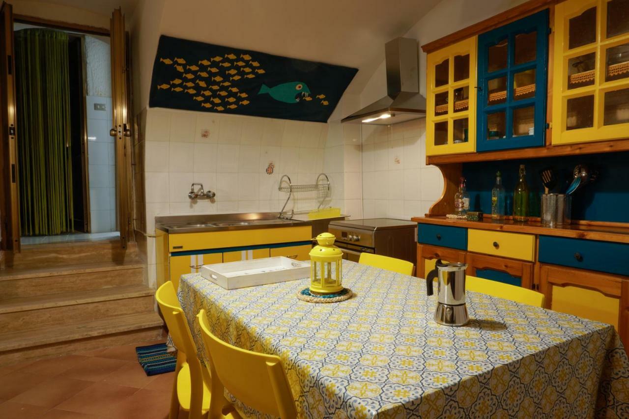 Il Sottomarino Apartment Bari Ngoại thất bức ảnh